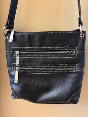 Anna Martina Franco (AF)  Black faux leather crossbody